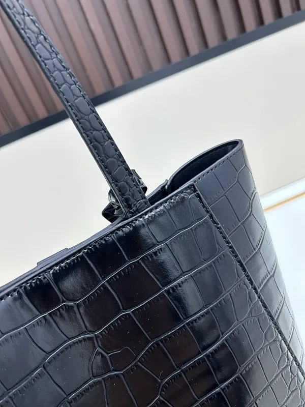 All Categories Balenciaga Women's Bags (Balenciaga) Balenciaga 6002