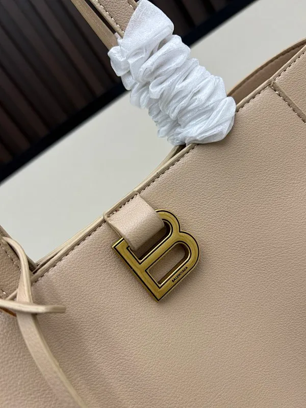 All Categories Balenciaga Women's Bags (Balenciaga) Balenciaga 6002