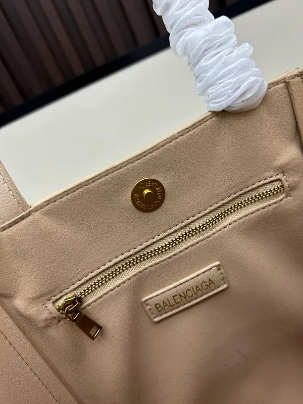 All Categories Balenciaga Women's Bags (Balenciaga) Balenciaga 6002