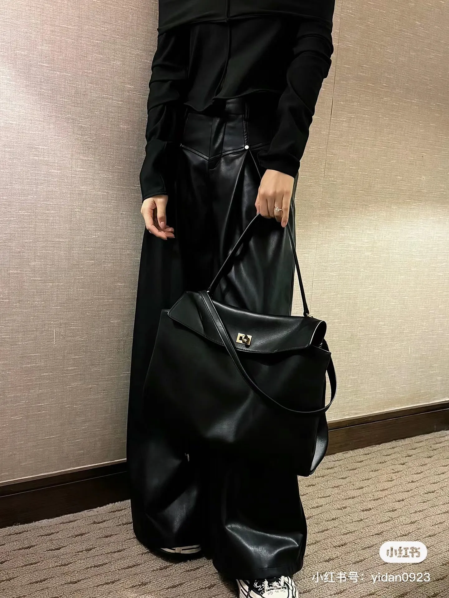 All Categories Balenciaga Women's Bags (Balenciaga) Balenciaga 352
