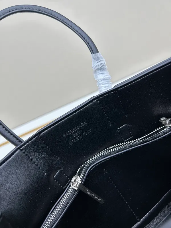 All categories Balenciaga Women's Bags (Balenciaga) Balenciaga 804816