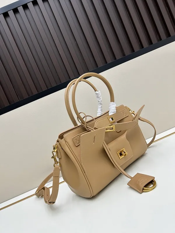 All categories Balenciaga Women's Bags (Balenciaga) Balenciaga 804816