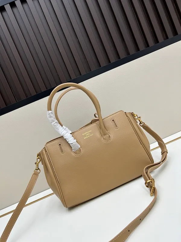 All categories Balenciaga Women's Bags (Balenciaga) Balenciaga 804816