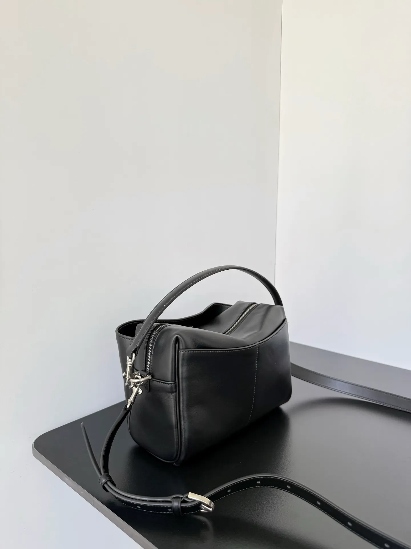 All Categories Balenciaga Women's Bags (Balenciaga) Balenciaga 222