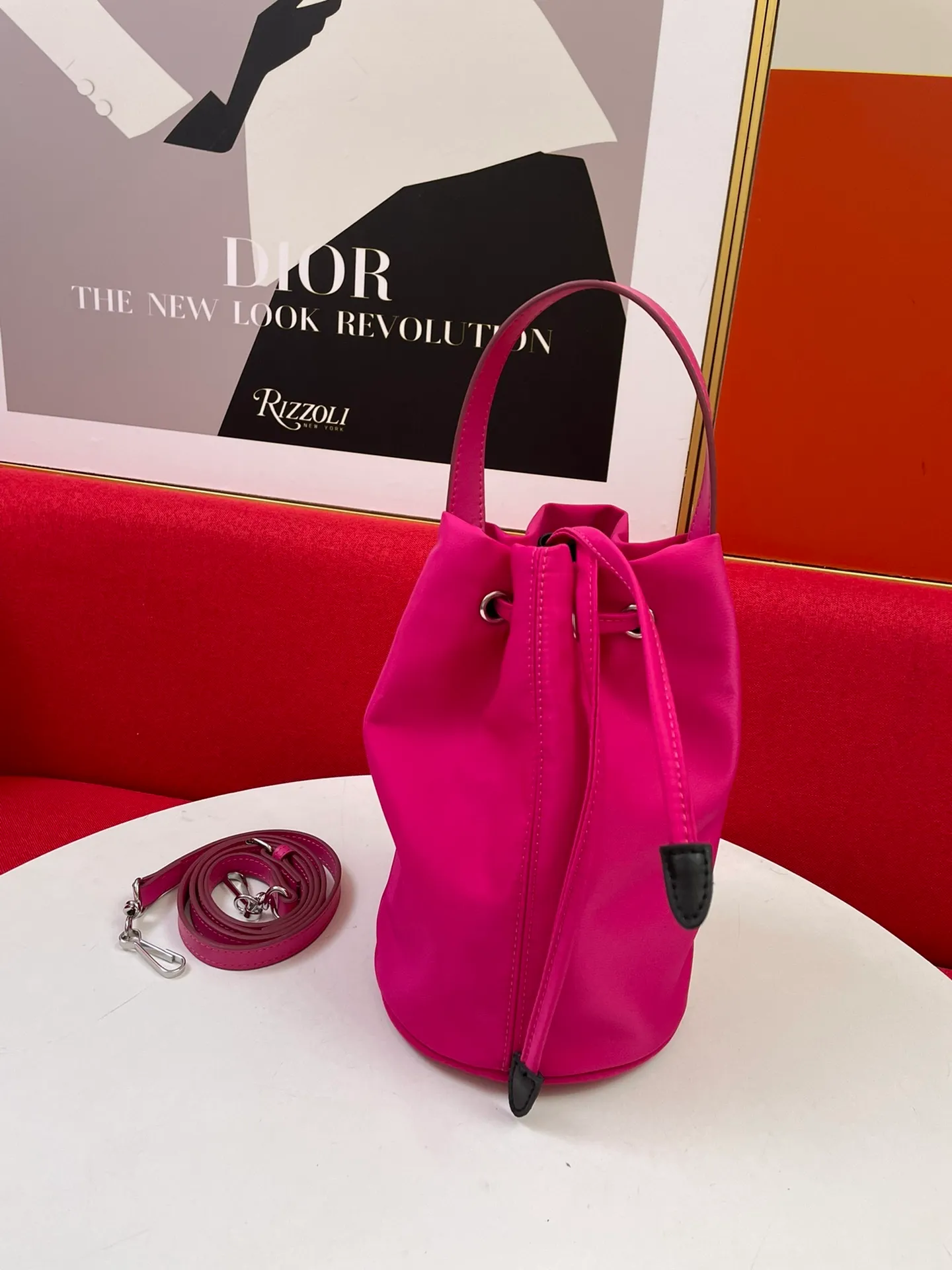 All categories Official website "Brand Women's Bags" Women's Bags 💙 BALENCIAGA 2023 latest Balenciaga bucket bag