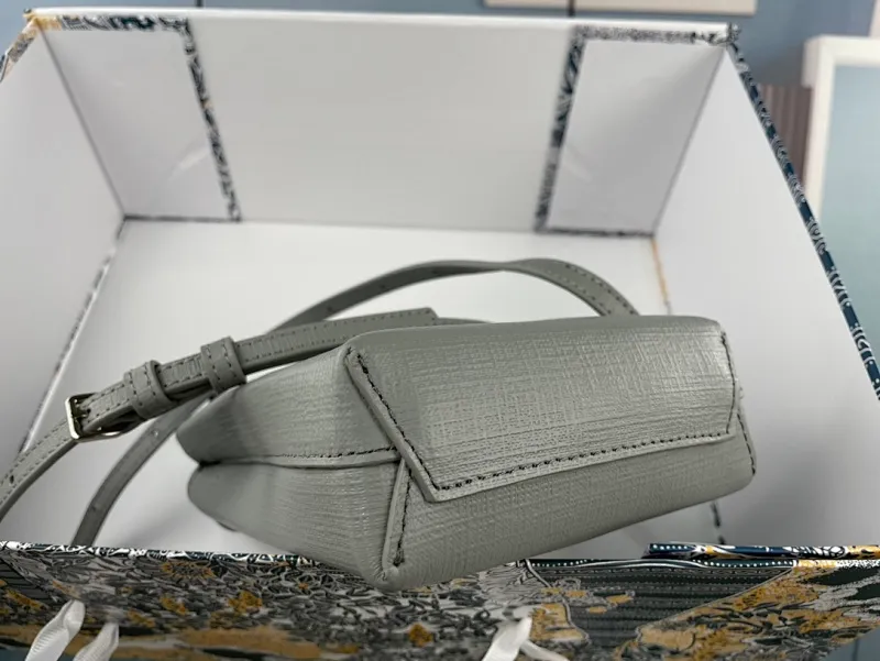 All categories Official website "Brand Women's Bags" Women's Bags 💙 BALENCIAGA 2023 latest Balenciaga mobile phone bag