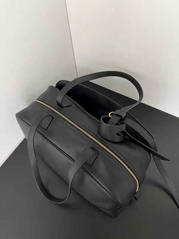 All Categories Balenciaga Women's Bags (Balenciaga) Balenciaga 358