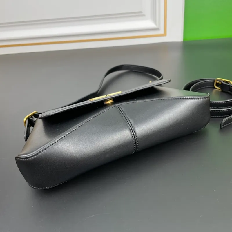 All categories Balenciaga Women's Bags (Balenciaga) Balenciaga 27513