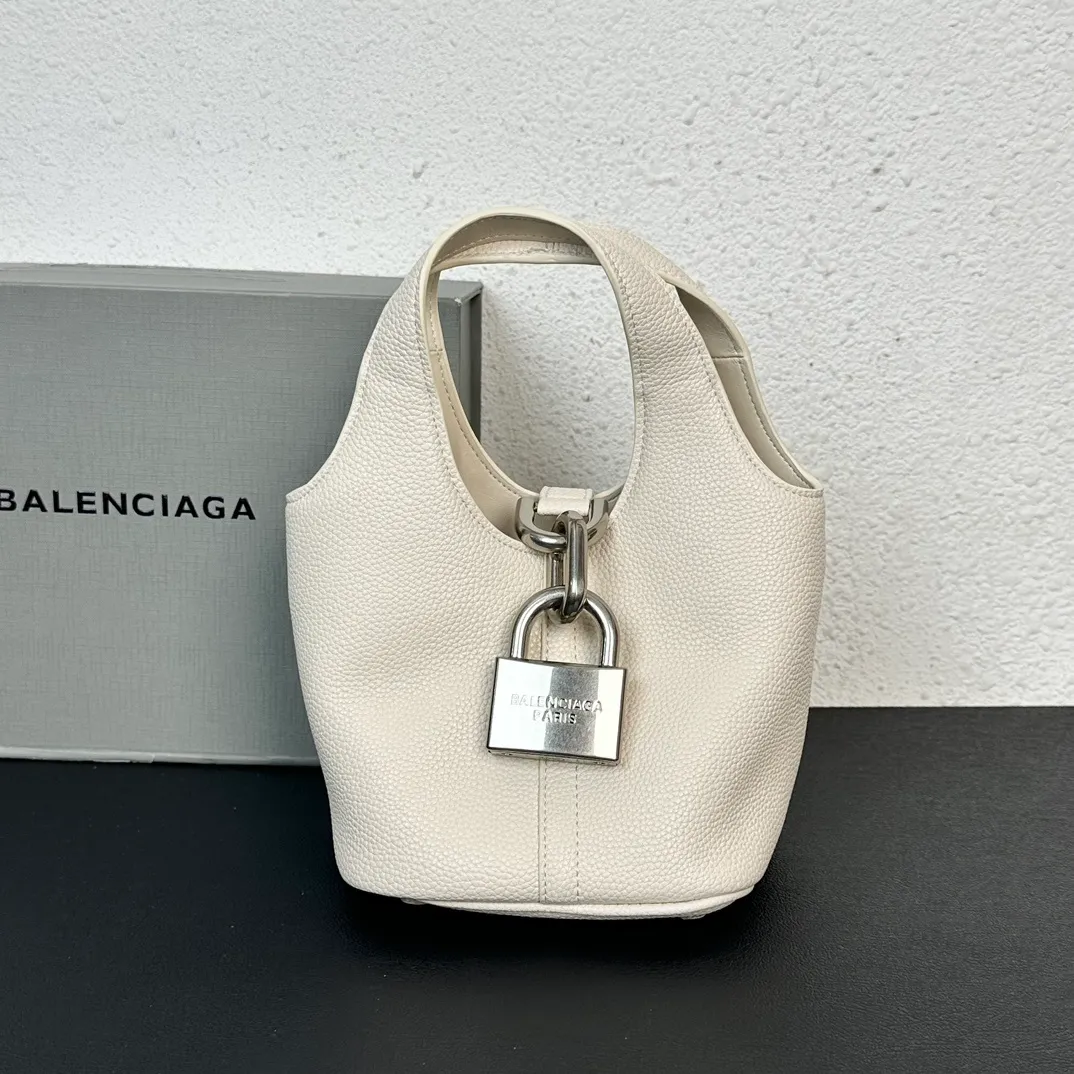 All Categories Balenciaga Women's Bags (Balenciaga) Balenciaga 50017