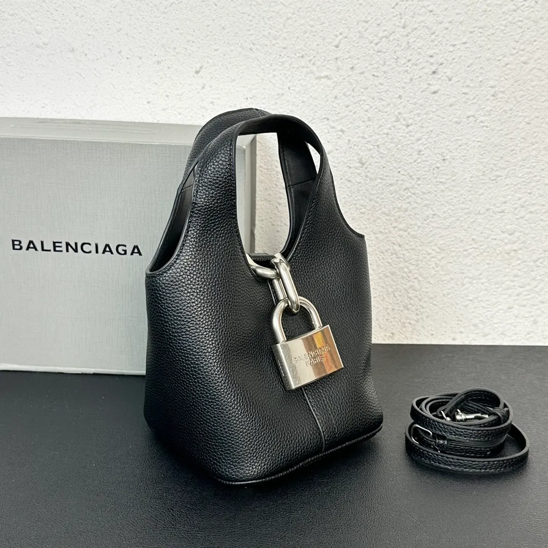 All Categories Balenciaga Women's Bags (Balenciaga) Balenciaga 50017