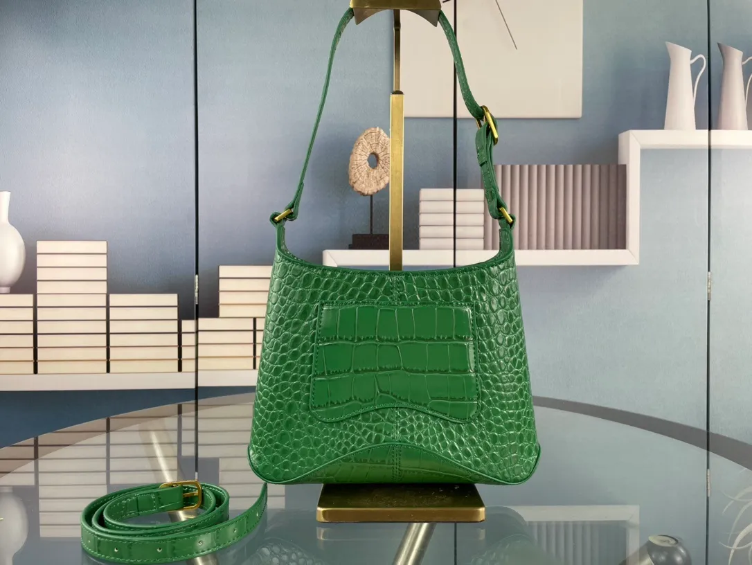 All categories Official website "Brand Women's Bags" Women's Bags 💙 BALENCIAGA 2023 latest Balenciaga crossbody bag