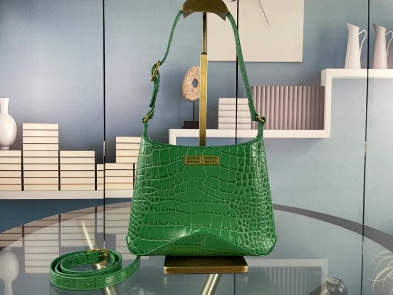 All categories Official website "Brand Women's Bags" Women's Bags 💙 BALENCIAGA 2023 latest Balenciaga crossbody bag