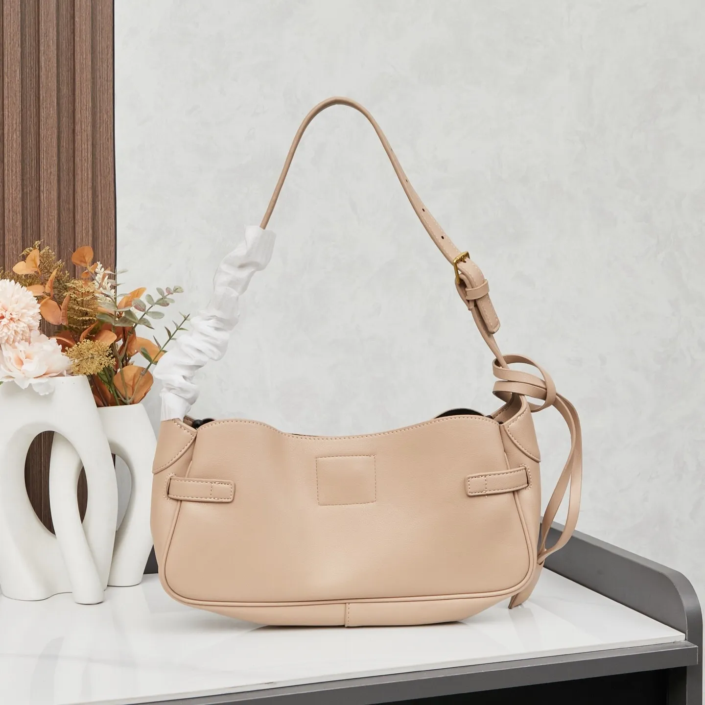 All Categories Official Website "Brand Women's Bags" Women's Bags 💙 BALENCIAGA 2025 Official Website New Balenciaga Underarm Bag