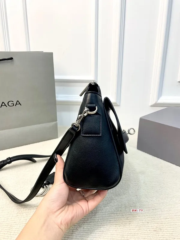 All Categories Official Website "Brand Women's Bags" Women's Bags 💙 BALENCIAGA 2025 New Balenciaga Crossbody Bag
