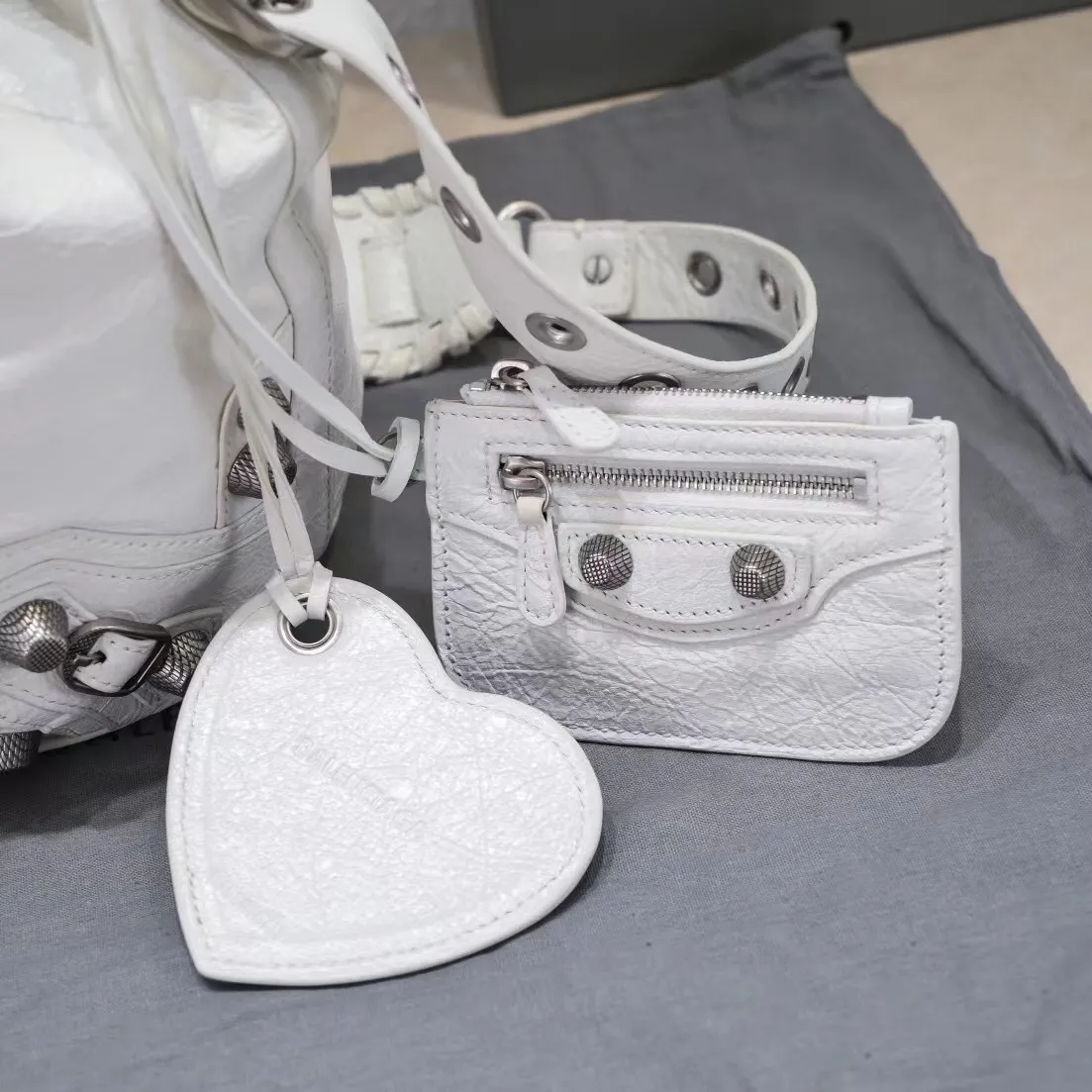 All Categories Balenciaga Women's Bags (Balenciaga) Balenciaga Original Order 302317