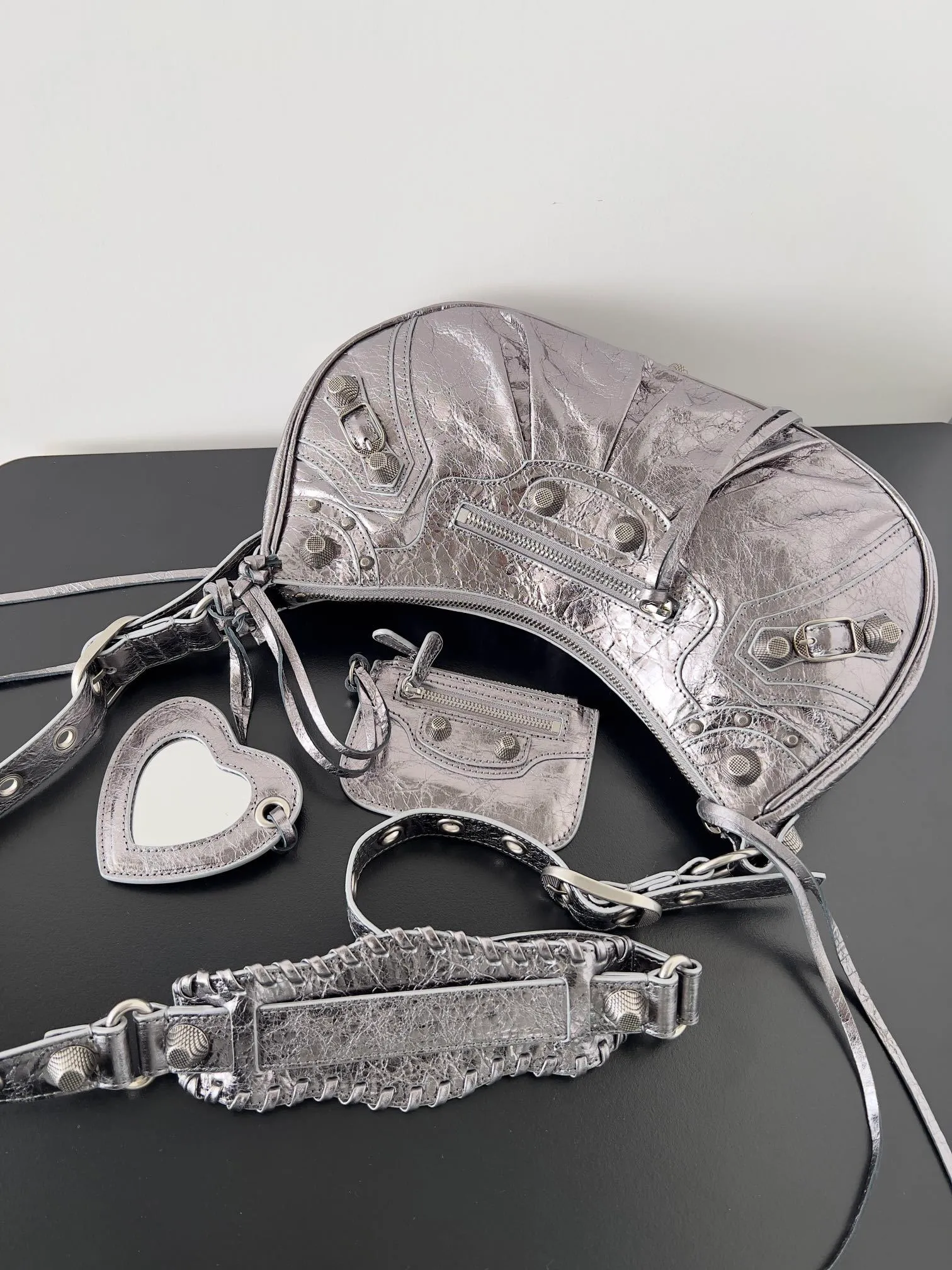 All categories Balenciaga Women's Bags (Balenciaga) Balenciaga 3325