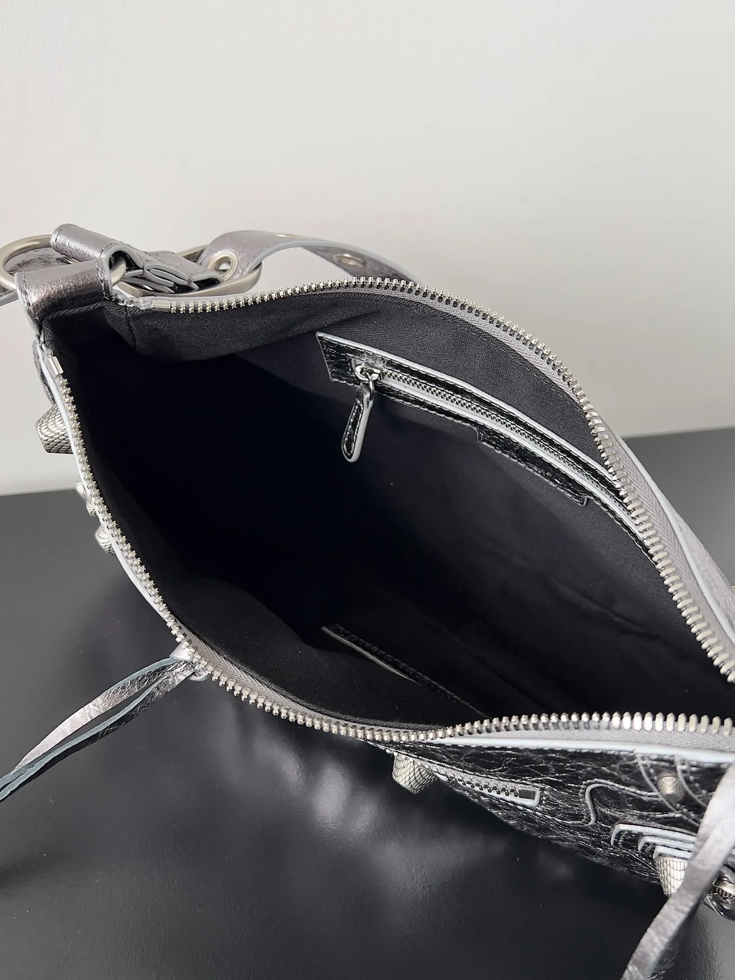 All categories Balenciaga Women's Bags (Balenciaga) Balenciaga 3325