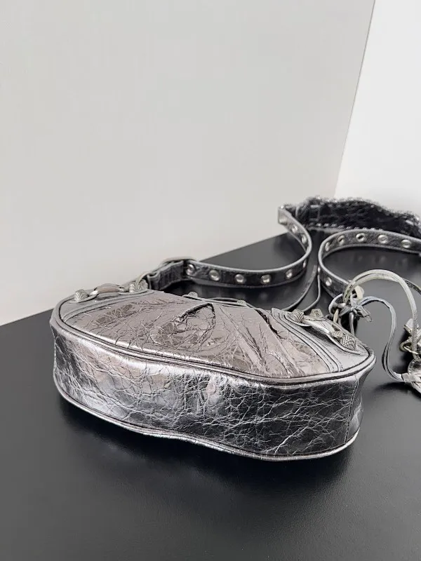 All categories Balenciaga Women's Bags (Balenciaga) Balenciaga 3325