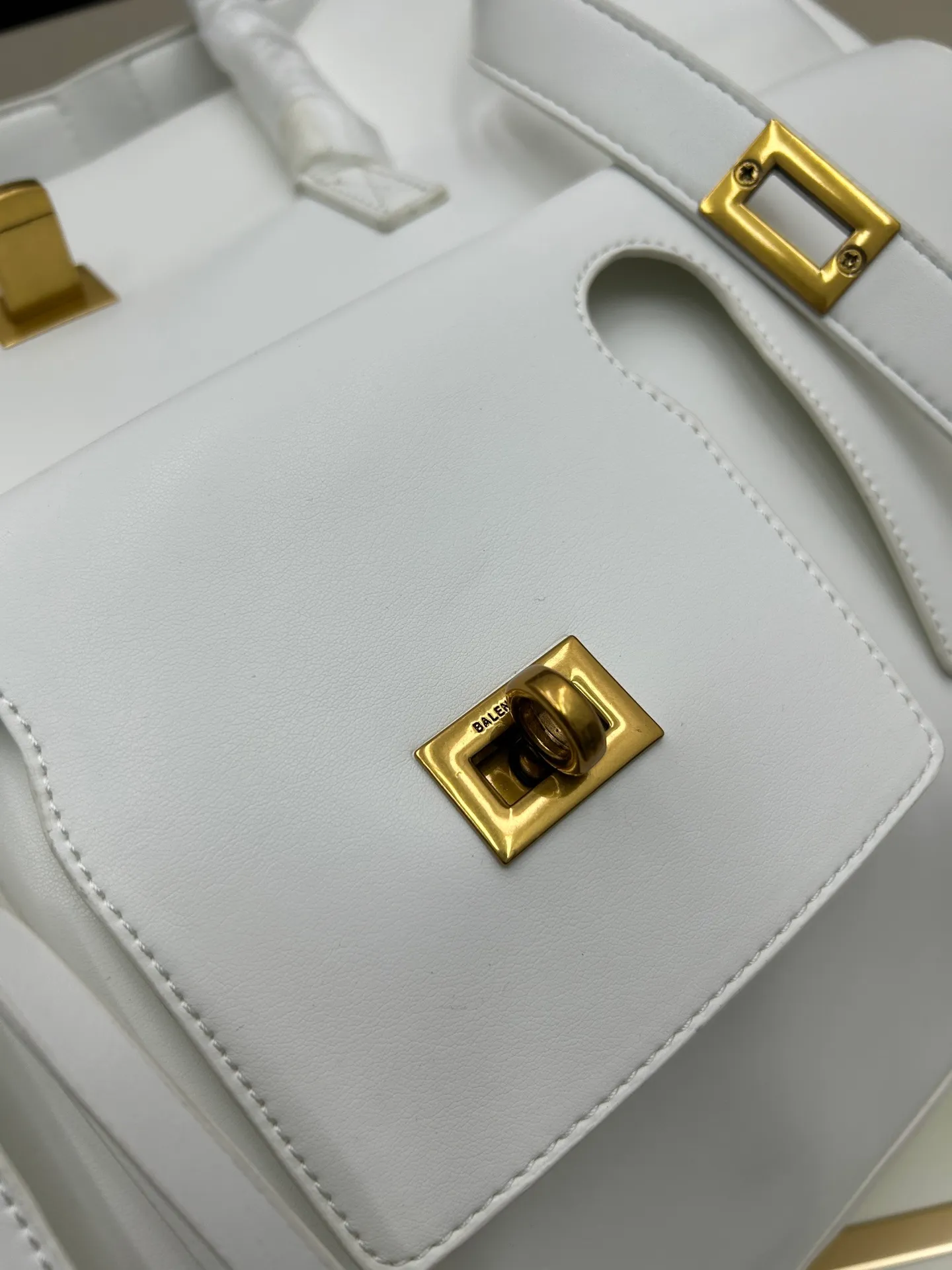 All Categories Balenciaga Women's Bags (Balenciaga) Balenciaga 8050