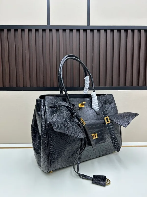 All Categories Balenciaga Women's Bags (Balenciaga) Balenciaga 8050