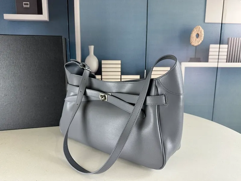 All categories Balenciaga Women's Bags (Balenciaga) Balenciaga 97728