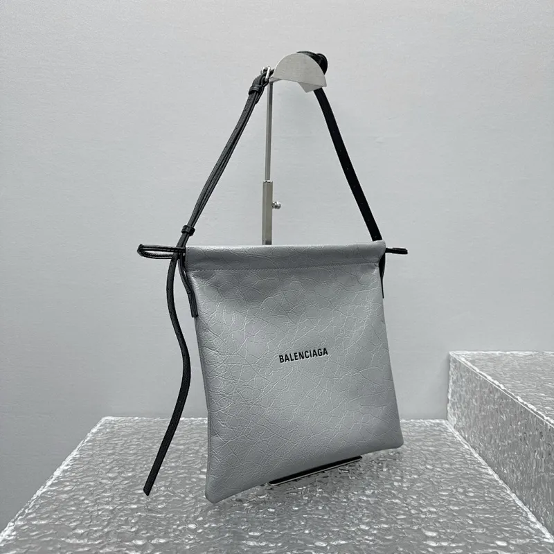All Categories Balenciaga Women's Bags (Balenciaga) Balenciaga 8819 Small and Medium Size