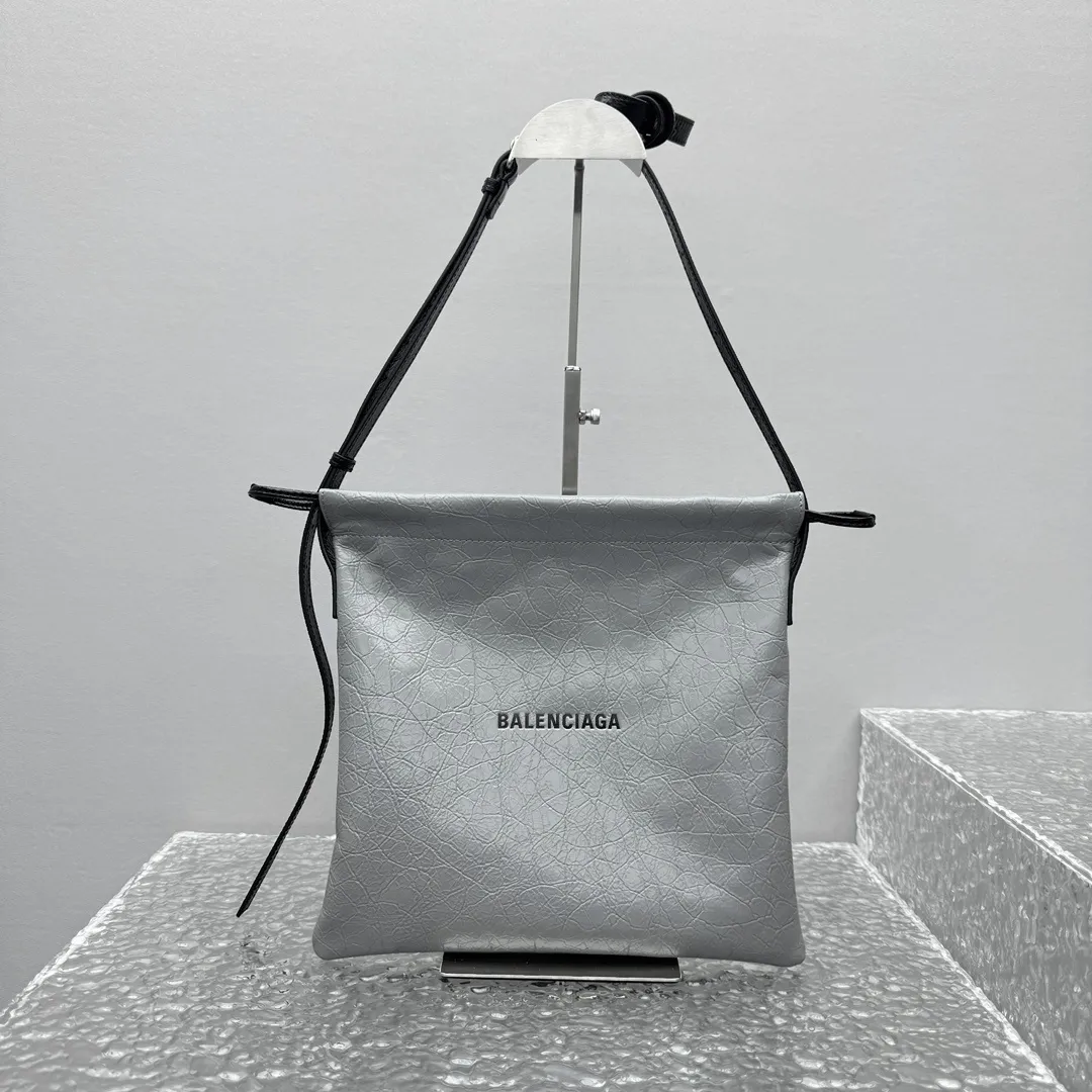 All Categories Balenciaga Women's Bags (Balenciaga) Balenciaga 8819 Small and Medium Size