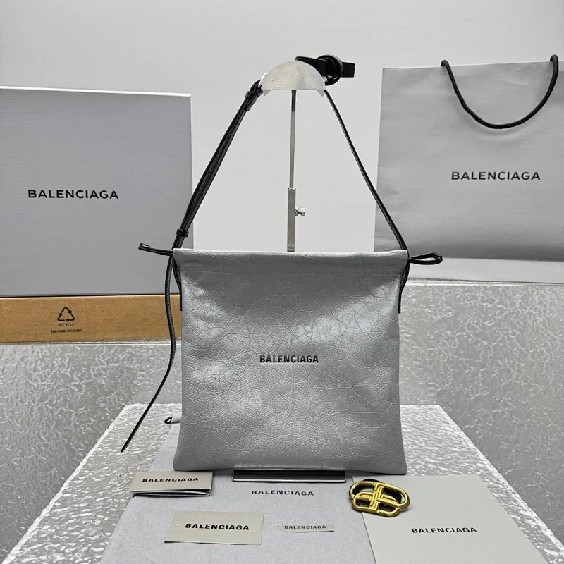 All Categories Balenciaga Women's Bags (Balenciaga) Balenciaga 8819 Small and Medium Size