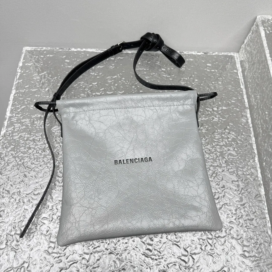 All Categories Balenciaga Women's Bags (Balenciaga) Balenciaga 8819 Small and Medium Size