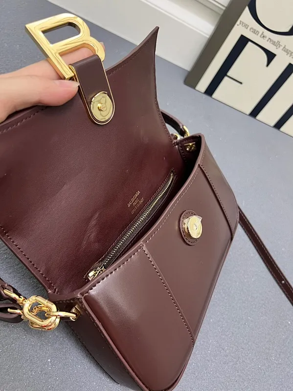 All Categories Official Website "Brand Women's Bags" Women's Bags 💙 BALENCIAGA 2025 New Balenciaga Crossbody Bag