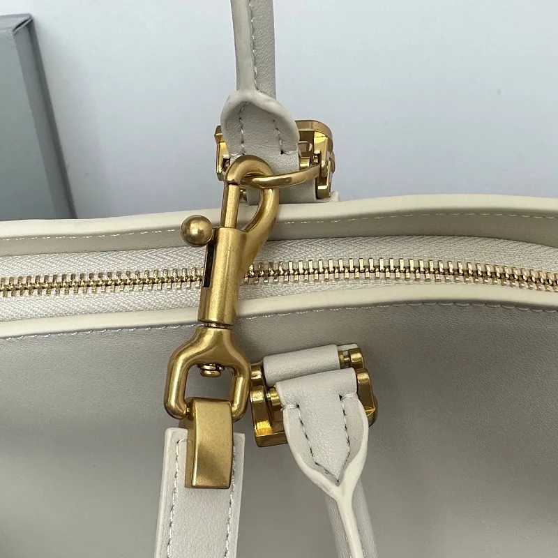 All Categories Balenciaga Women's Bags (Balenciaga) Balenciaga 8812