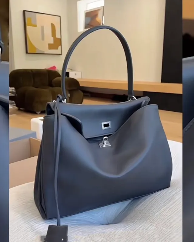 All Categories Balenciaga Women's Bags (Balenciaga) Balenciaga 2211