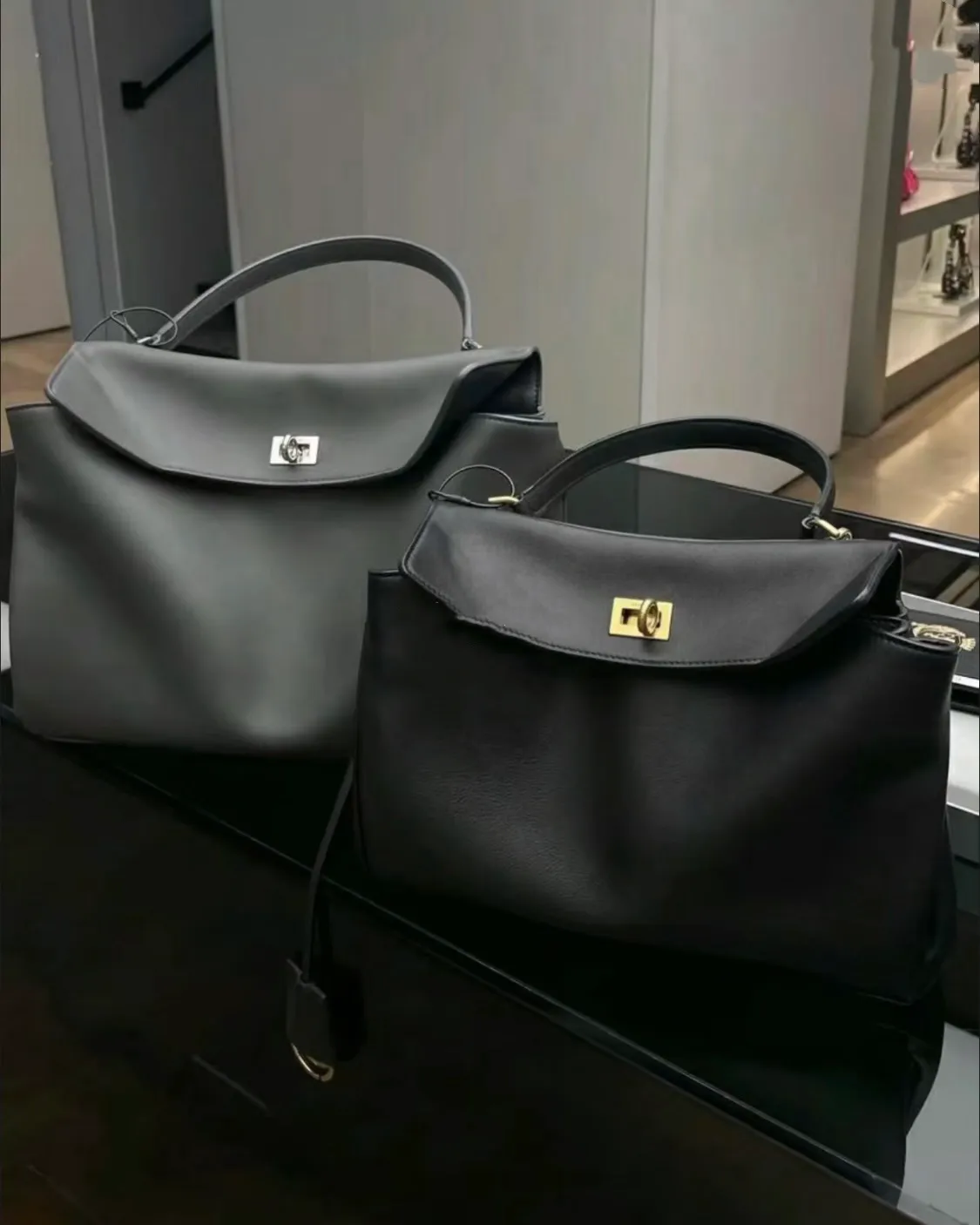 All Categories Balenciaga Women's Bags (Balenciaga) Balenciaga 2211
