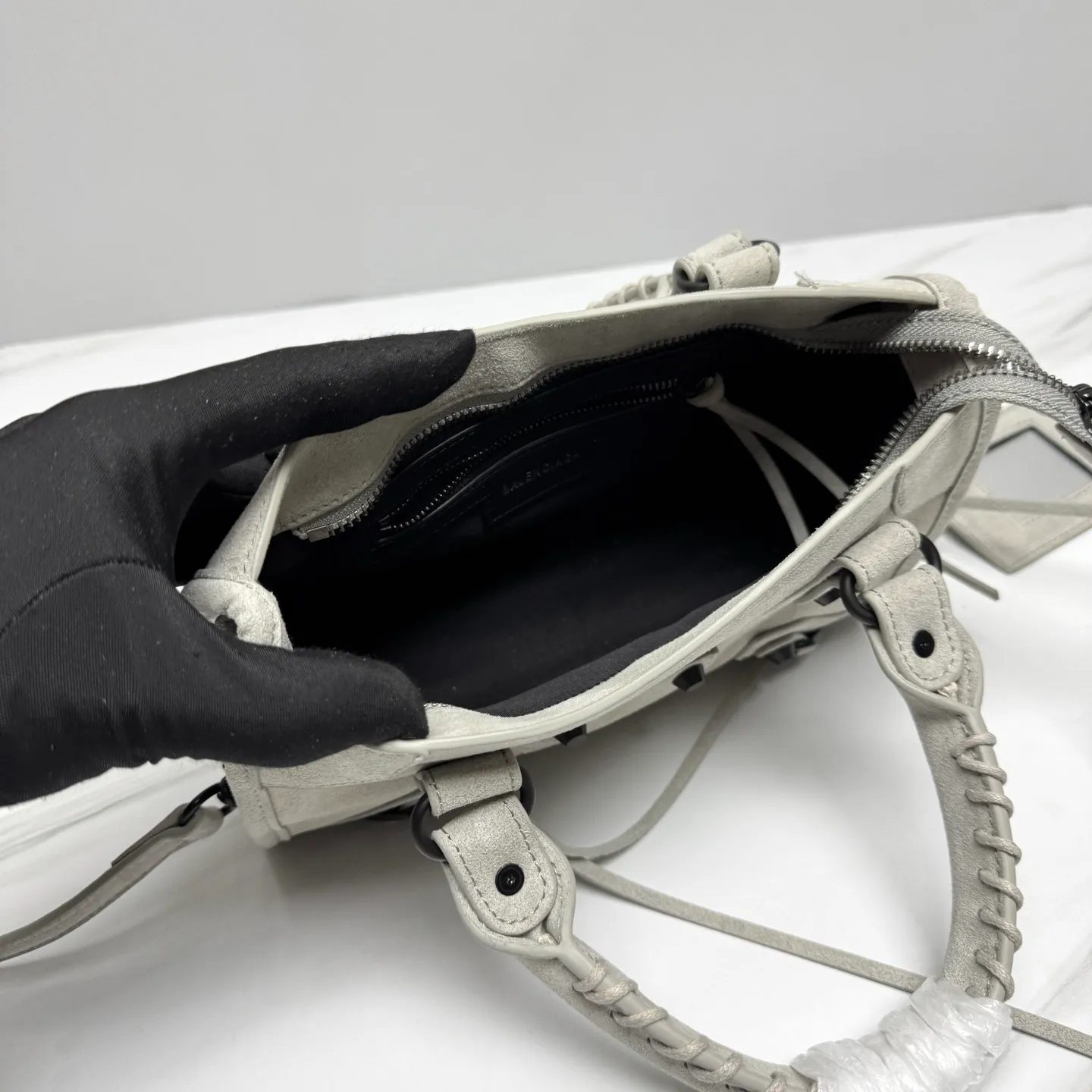 All Categories Balenciaga Women's Bags (Balenciaga) Balenciaga 6604