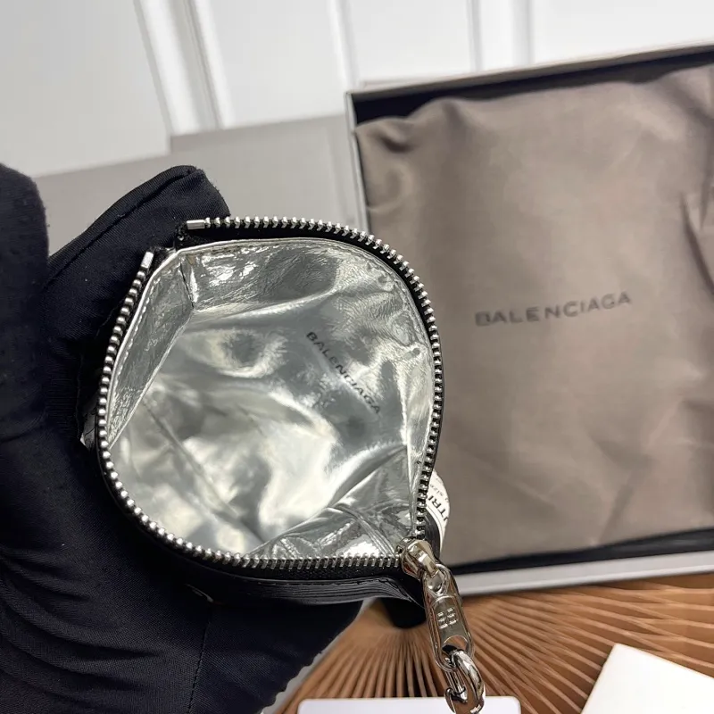 All categories Balenciaga Women's Bags (Balenciaga) Balenciaga 173084