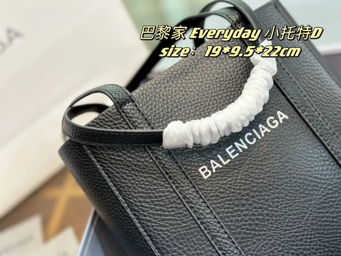 All Categories Official Website "Brand Women's Bags" Women's Bags 💙 BALENCIAGA 2024 Official Website New Balenciaga Tote Bag