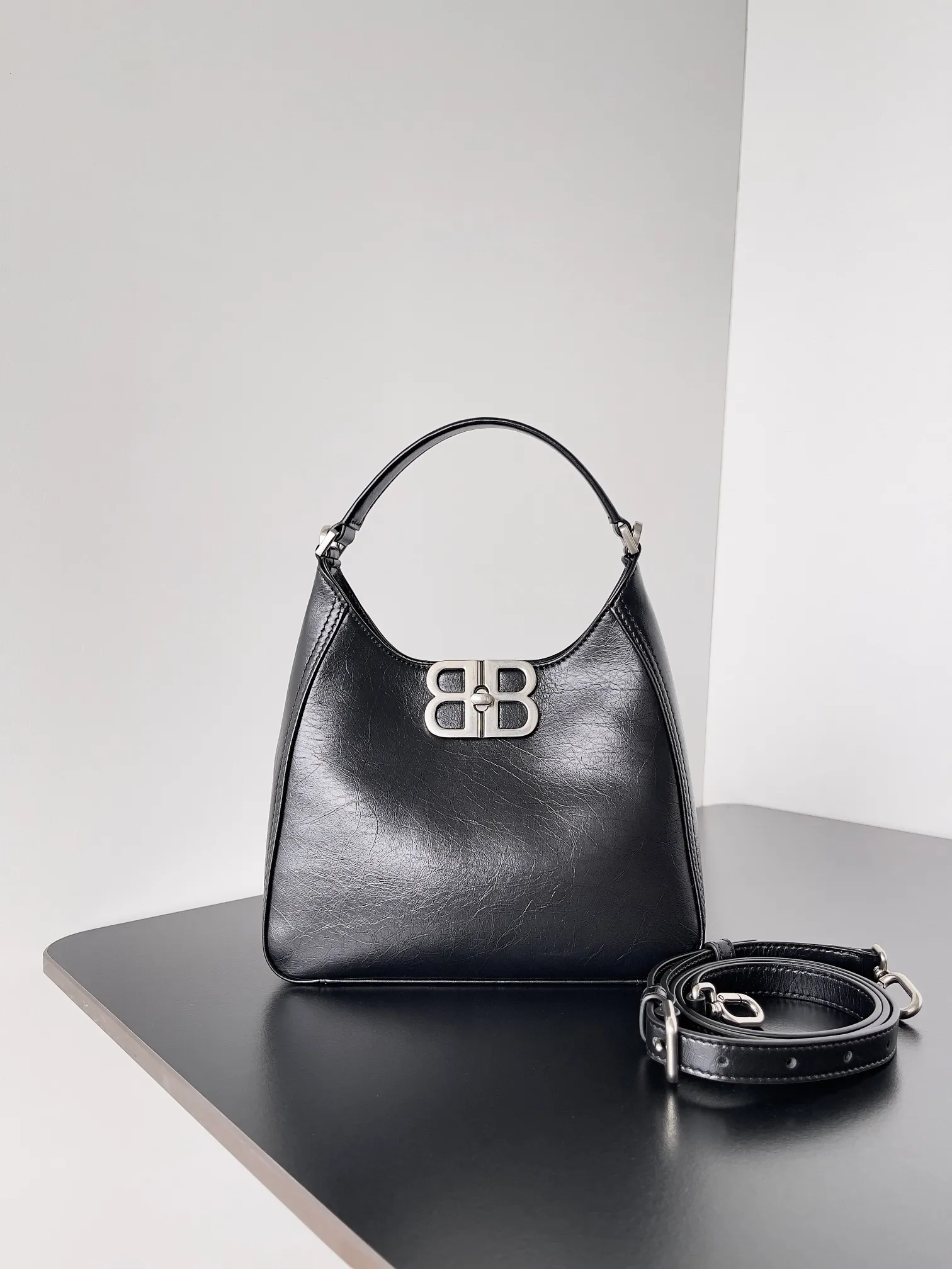 All Categories Balenciaga Women's Bags (Balenciaga) Balenciaga 2205