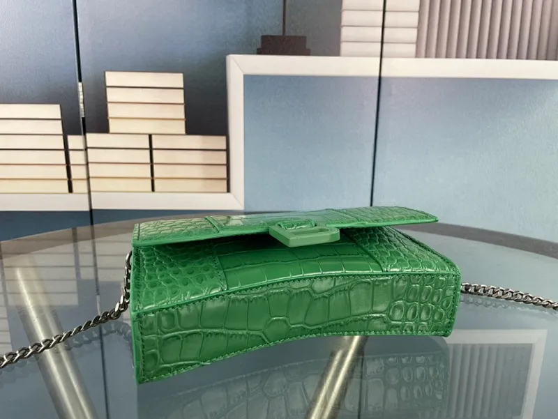 All categories Official website "Brand Women's Bags" Women's Bags 💙 BALENCIAGA 2023 latest Balenciaga crossbody bag