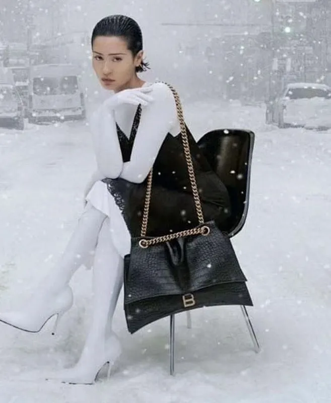 All categories Balenciaga Women's Bags (Balenciaga) Balenciaga 3932