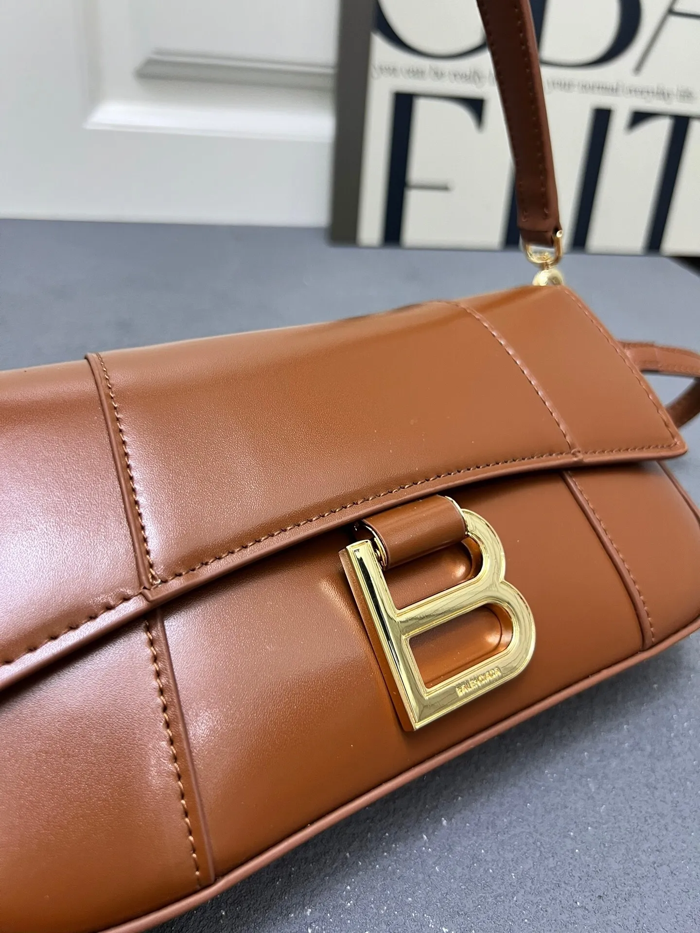 All Categories Official Website "Brand Women's Bags" Women's Bags 💙 BALENCIAGA 2025 New Balenciaga Crossbody Bag