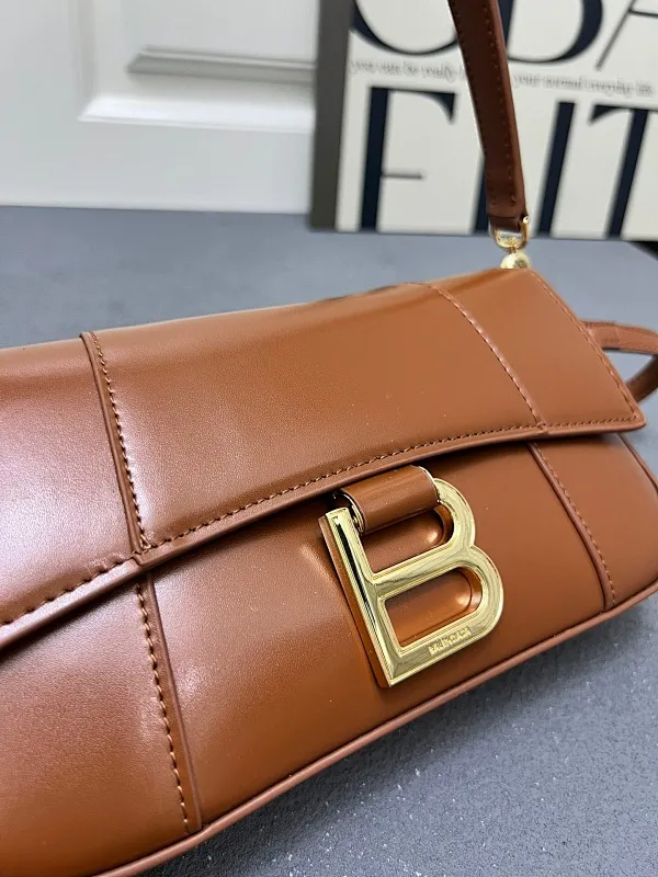 All Categories Official Website "Brand Women's Bags" Women's Bags 💙 BALENCIAGA 2025 New Balenciaga Crossbody Bag
