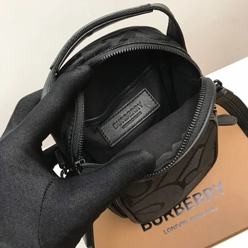 All categories Burberry men's bag (Burbrry) Burberry original order 80430881