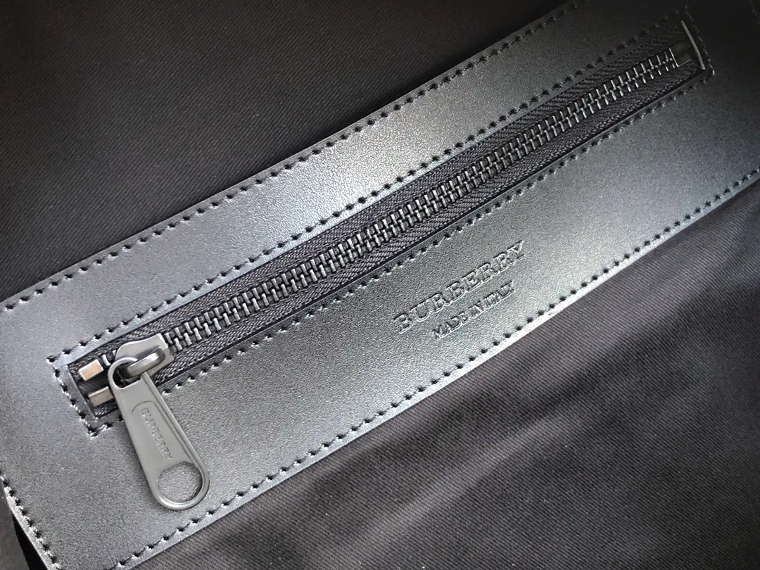All categories Burberry men's bag (Burbrry) Burberry 002