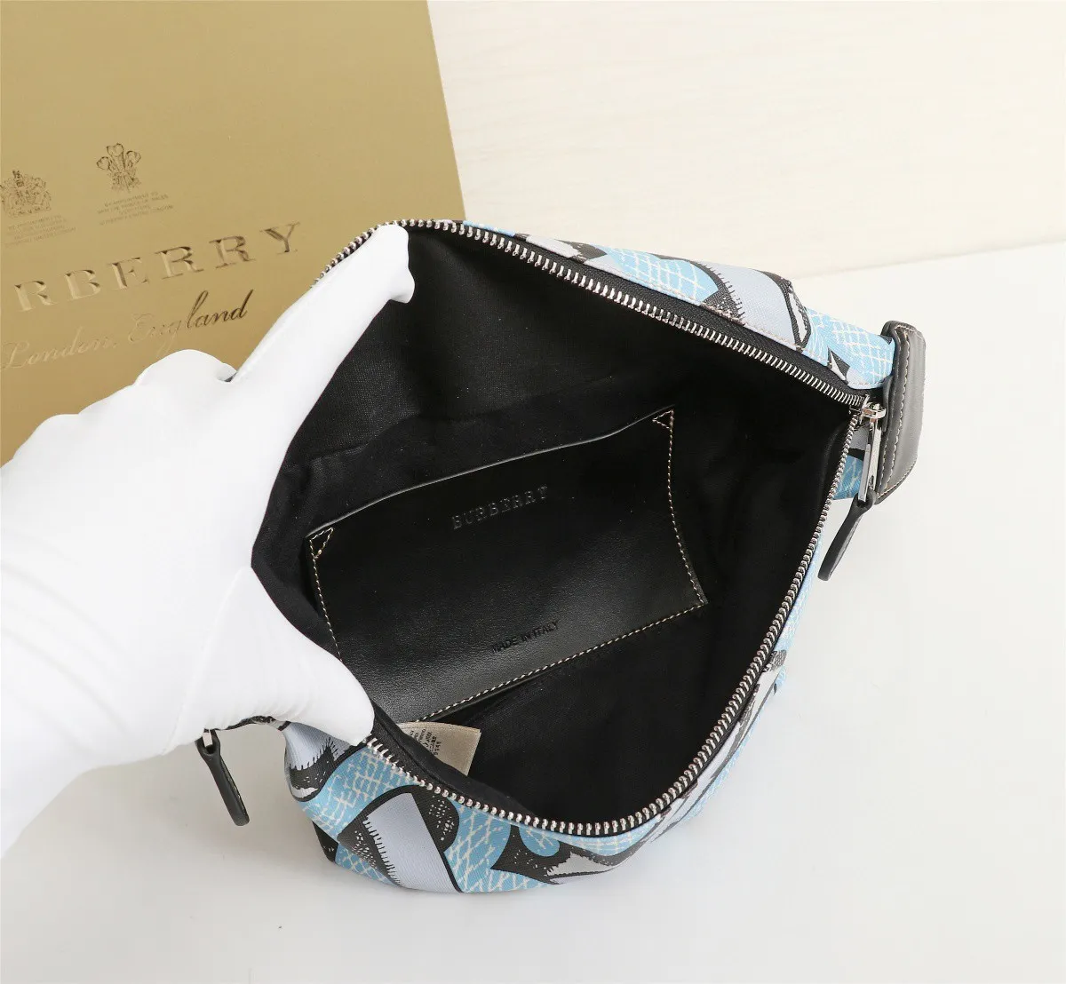 All categories Burberry men's bags (Burbrry) Burberry, 3556
