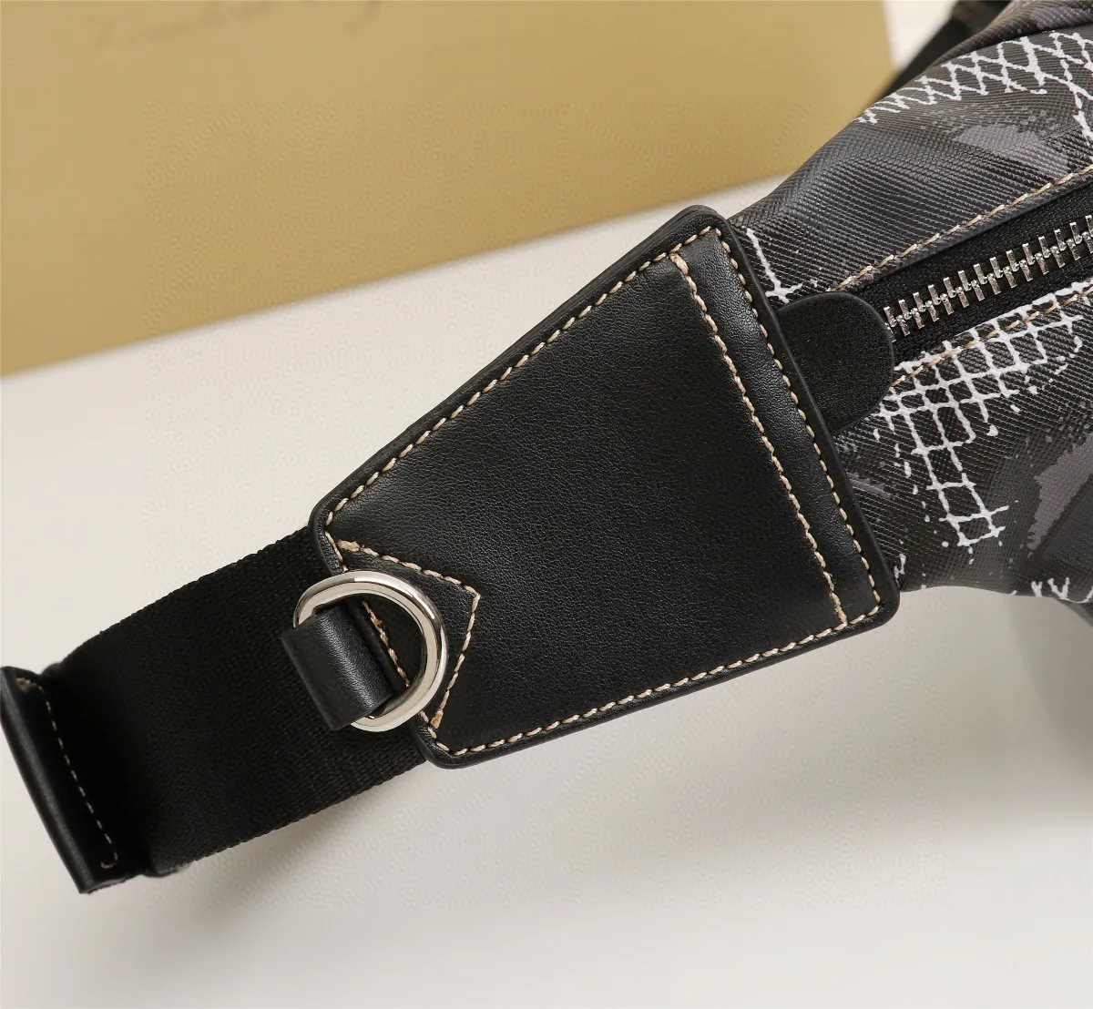 All categories Burberry men's bags (Burbrry) Burberry, 3556
