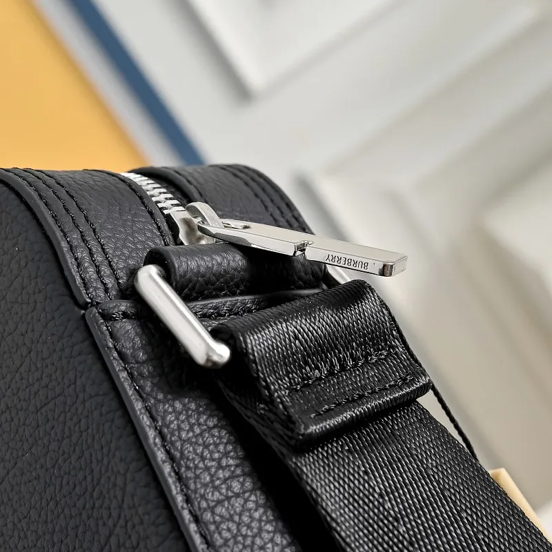 All categories Burberry men's bag (Burbrry) Burberry 2323