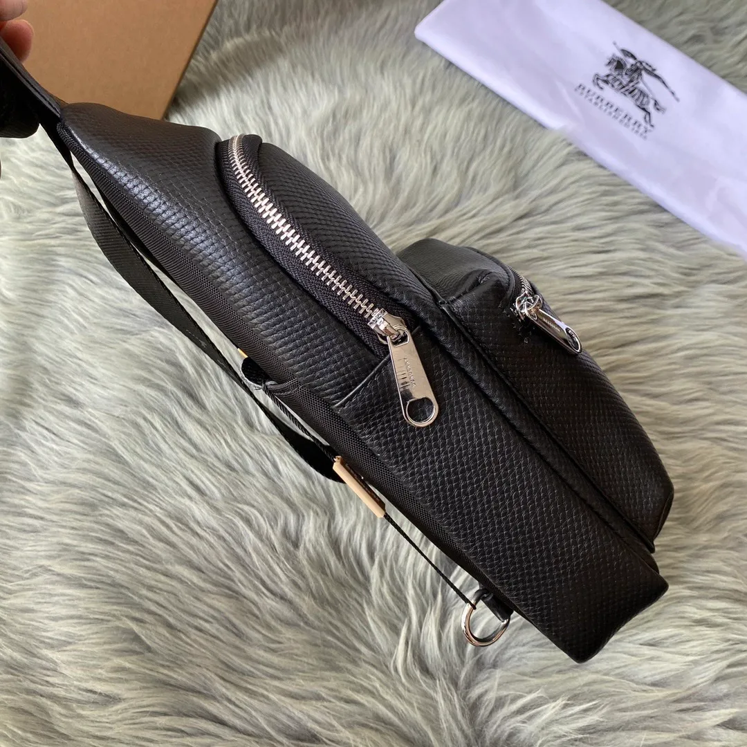 All categories Burberry men's bag (Burbrry) Burberry 0T178-4 black