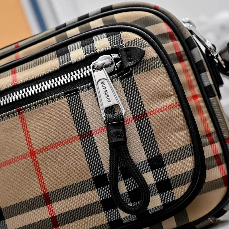 All categories Burberry men's bag (Burbrry) Burberry 2216