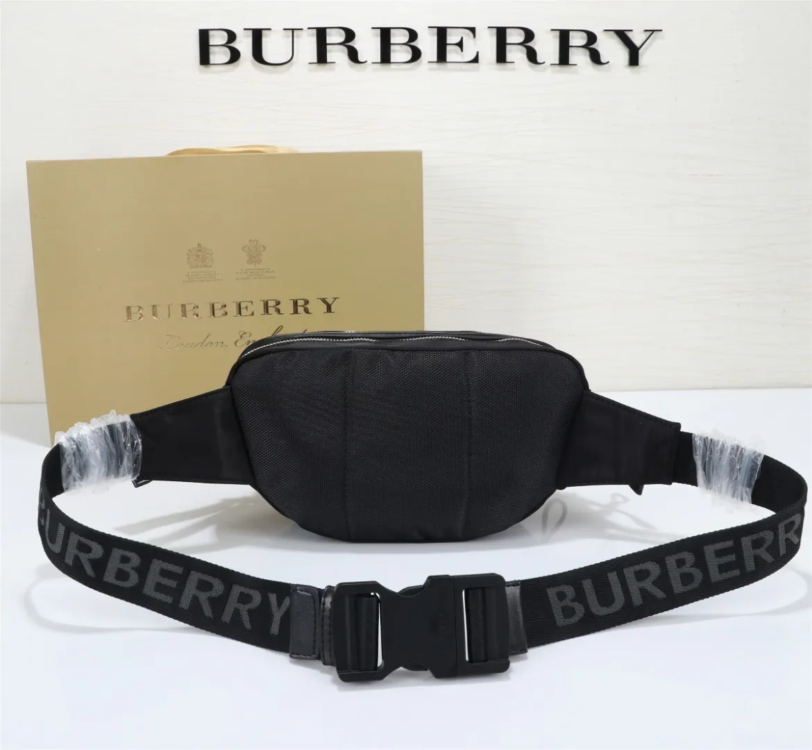 All categories Burberry men's bag (Burbrry) Burberry 6802