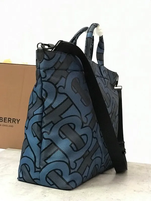 All Categories 💚 Top Version Men’s Bags 💚 Burberry 2023 New Burberry Briefcase